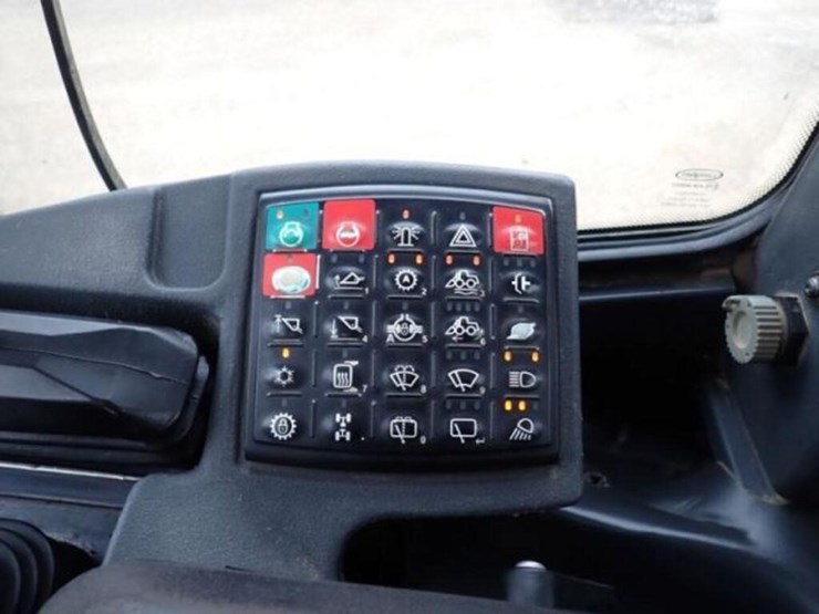 2014-deere-624k-image-18