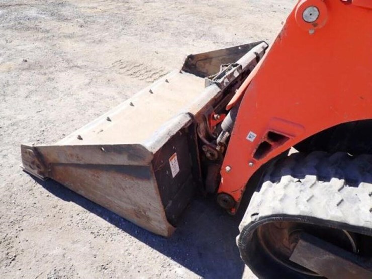 2023-kubota-svl75-3-image-23