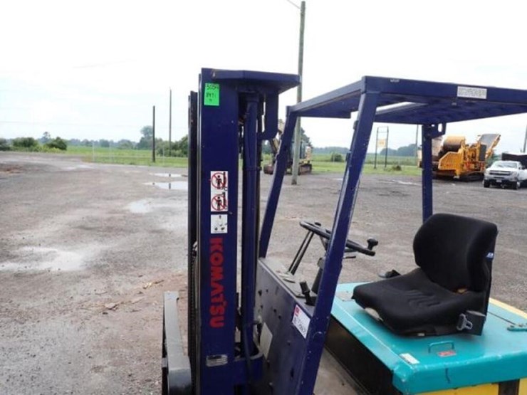 komatsu-fb15m-2-image-18