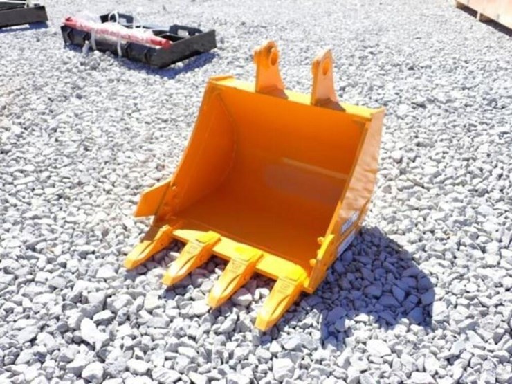 2026-caterpillar-305-image-1