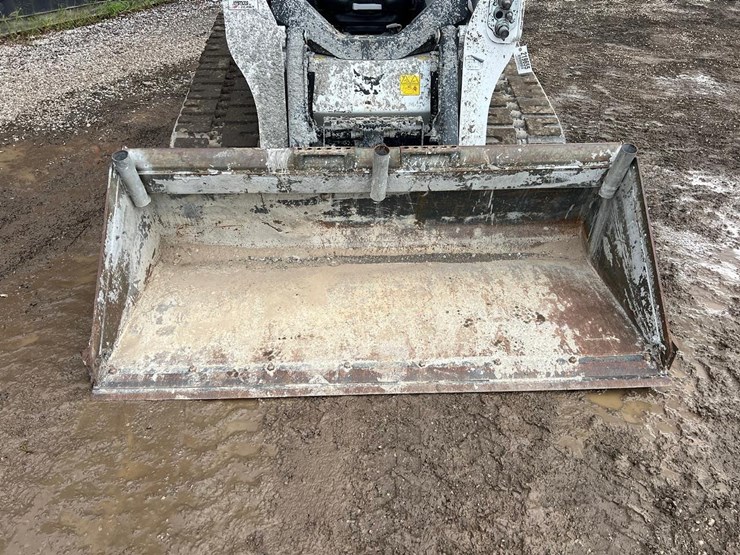 2023-bobcat-t770-image-11