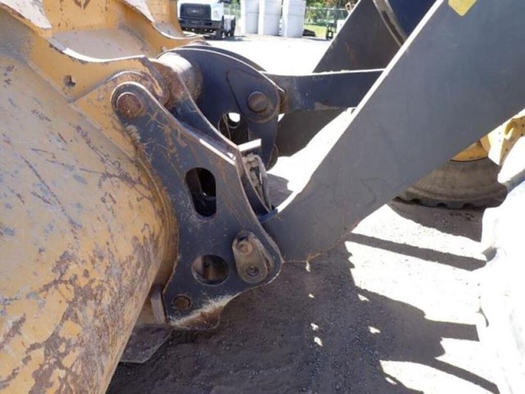 2015-deere-544k-image-26