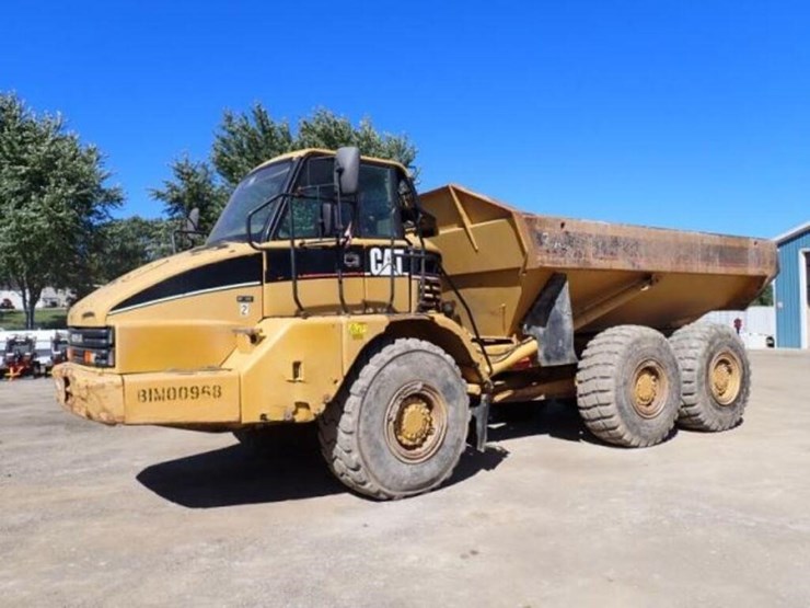 2007-caterpillar-730-image-1
