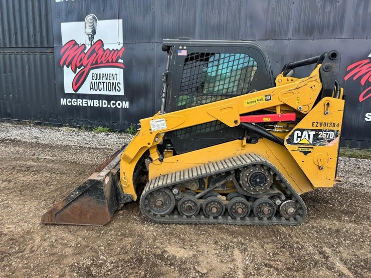 2015-caterpillar-257d-image-3