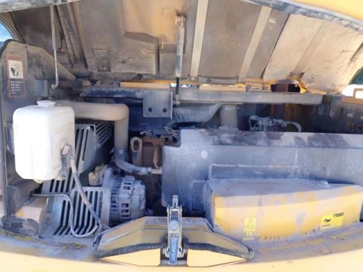 2014-deere-85g-image-65