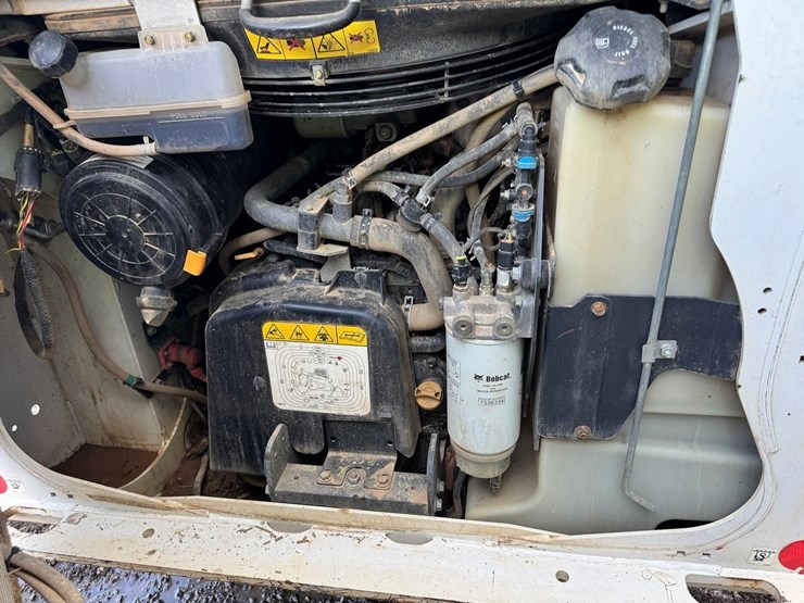 2024-bobcat-t76-image-18