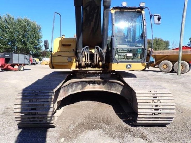 2014-deere-350g-lc-image-34
