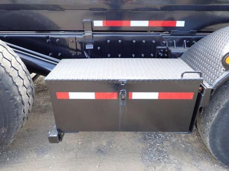 2016-kenworth-t880-image-47