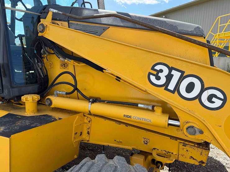 deere-310g-image-9