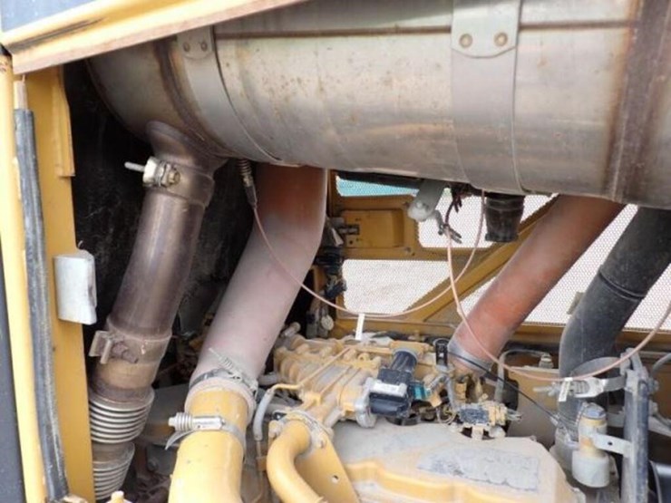 2013-caterpillar-d6n-xl-image-63