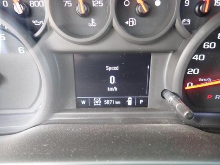 2024-chevrolet-silverado-3500hd-image-12