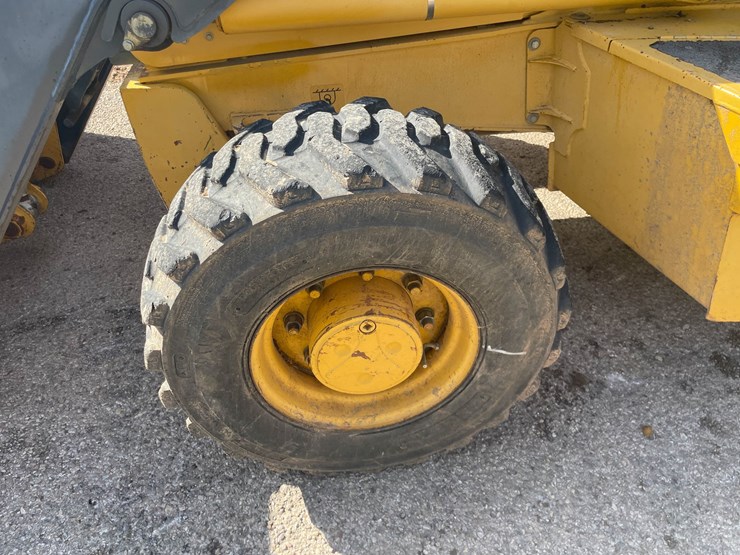 #9150-•-backhoe-loader-image-17