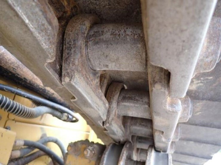 2013-caterpillar-d6n-xl-image-54
