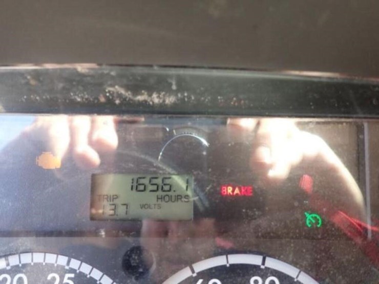 2015-freightliner-108sd-image-15