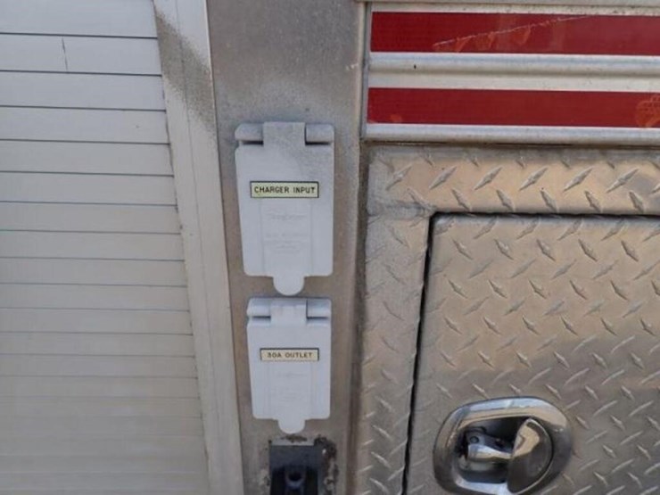 2009-international-durastar-4400-image-71