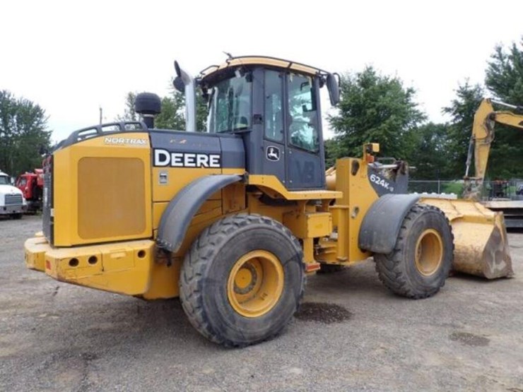2018-deere-624k-image-5
