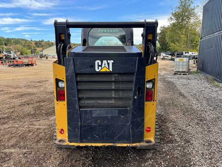 2015-caterpillar-257d-image-5