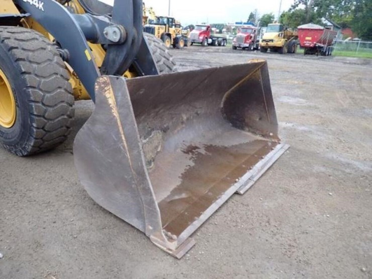 2014-deere-544k-image-28
