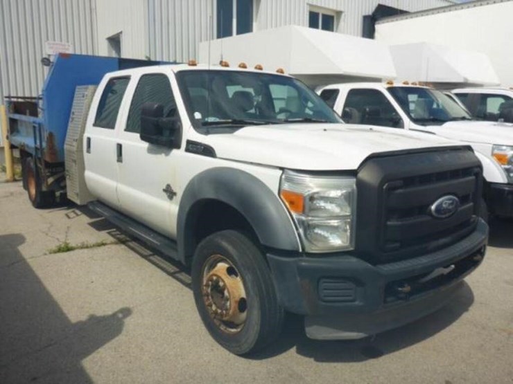 2011-ford-f550-xl-image-1