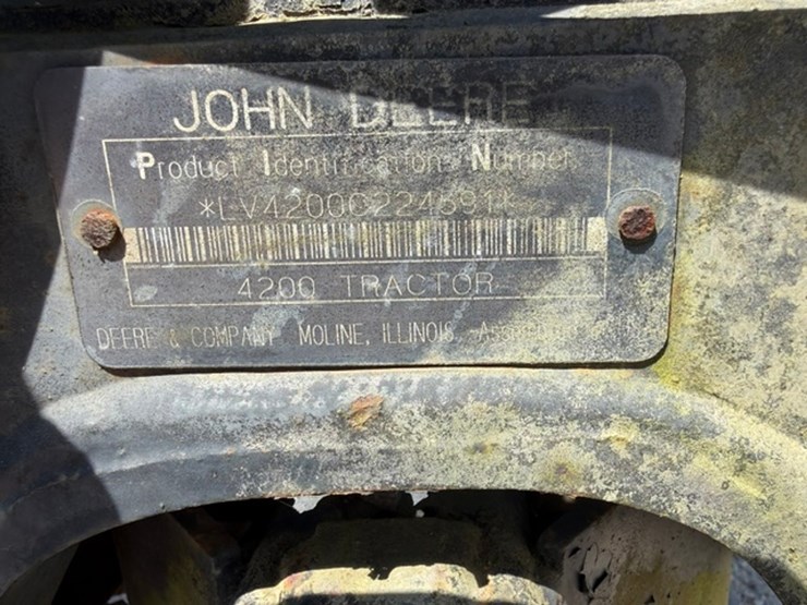 john-deere-4200-image-4