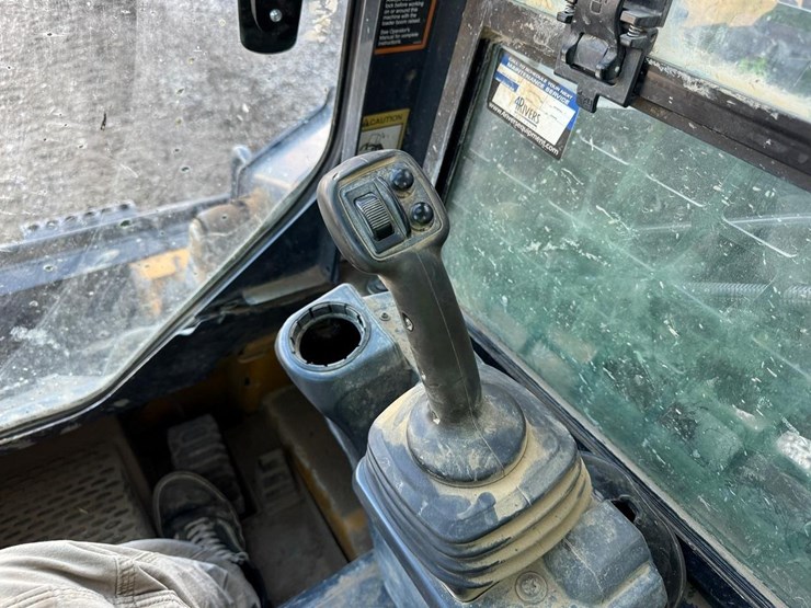 deere-317g-image-27