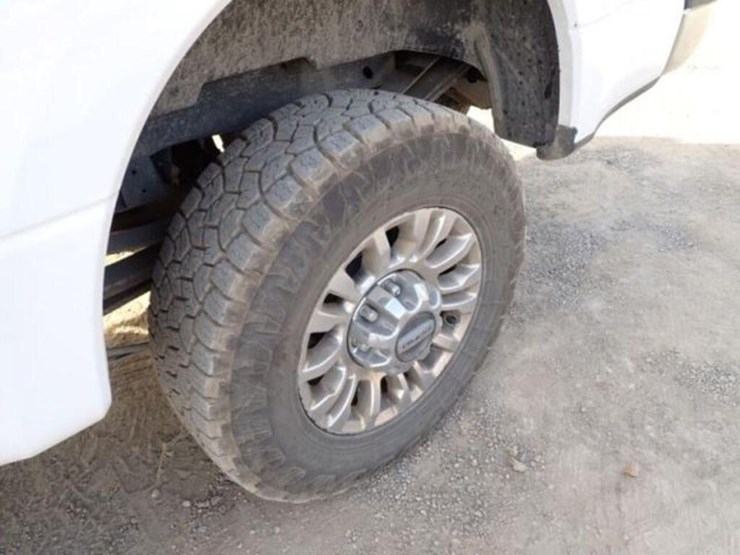 2020-ford-f250-xlt-image-36