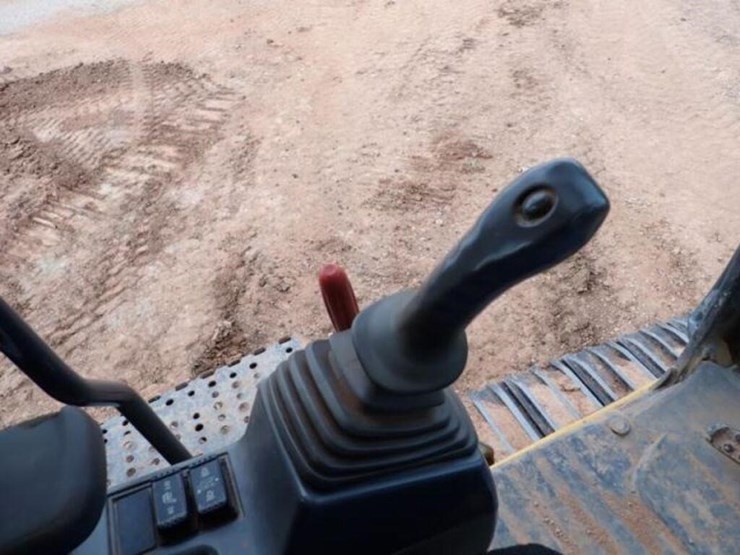2008-deere-450d-lc-image-15