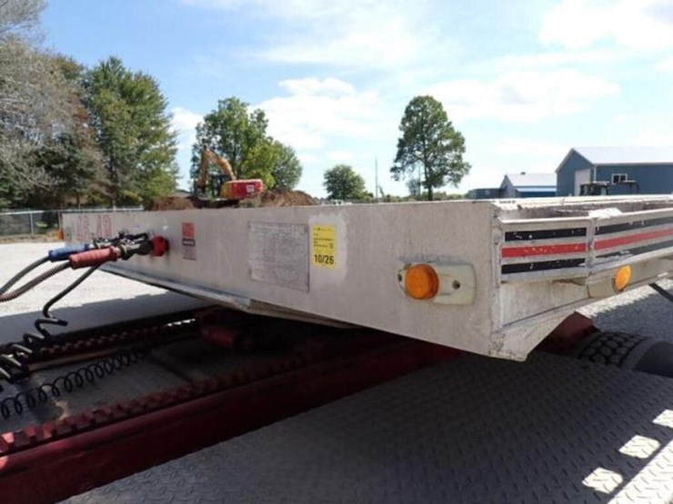 2004-benson-48-ft-image-11