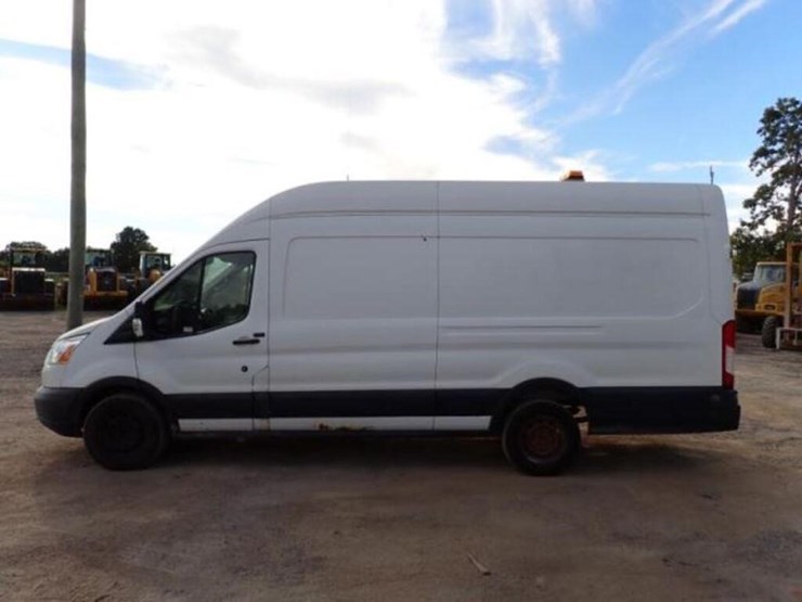2016-ford-transit-image-8