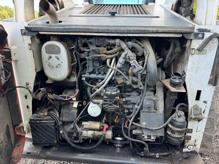 bobcat-t870-image-17