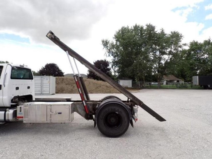2023-ford-f650-image-60