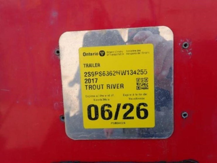 2017-trout-river-39-ft-tri/a-live-bottom-trailer-2-image-9