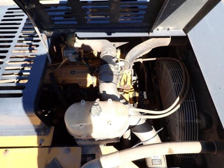 2014-deere-350g-lc-image-75