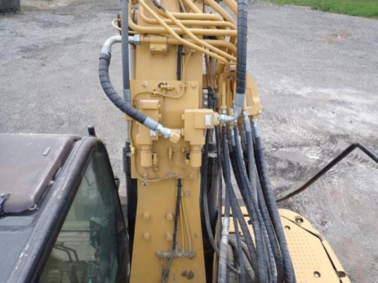 2017-caterpillar-315fl-image-75
