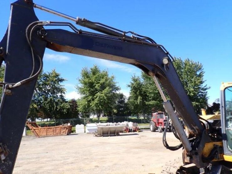 2014-deere-85g-image-24