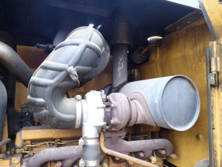 2014-deere-544k-image-55
