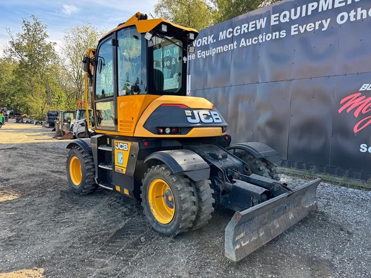2017-jcb-hydradig-110w-image-4