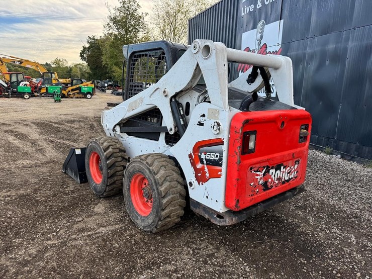 2024-bobcat-s650-image-4
