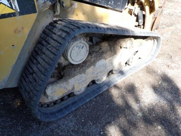 2019-caterpillar-259d-image-28
