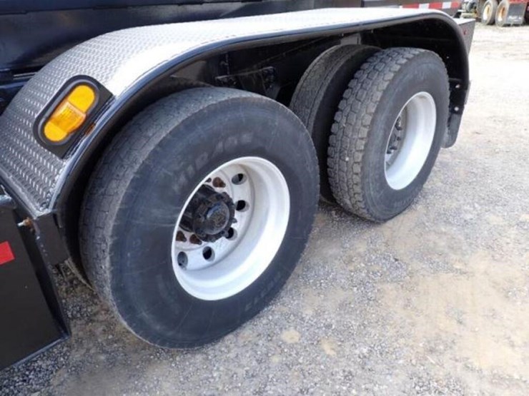 2016-kenworth-t880-image-51