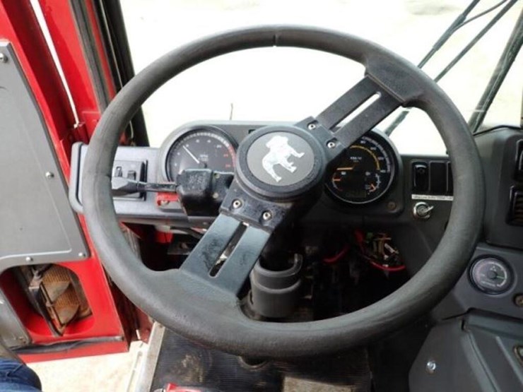 2017-mack-mru613-image-15