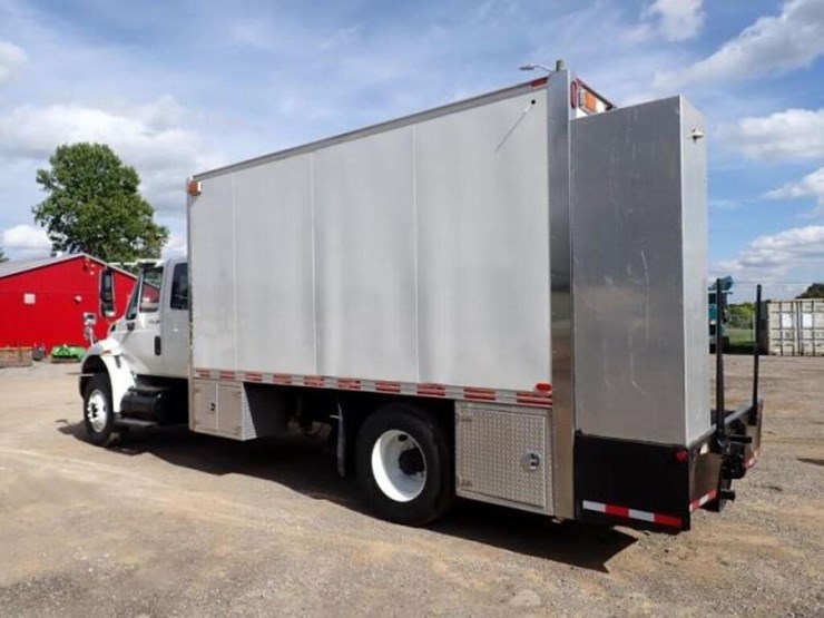 2009-international-durastar-4400-image-7