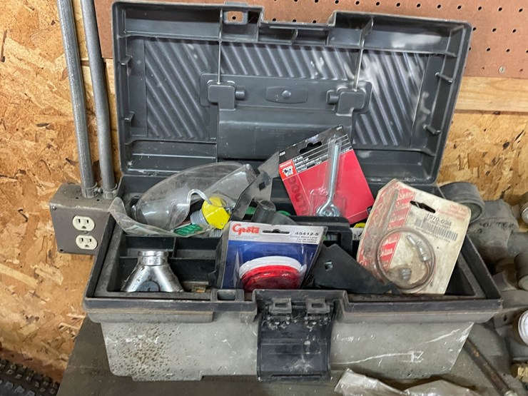 #9231-•-lot-of-shop-items-on-table-image-14