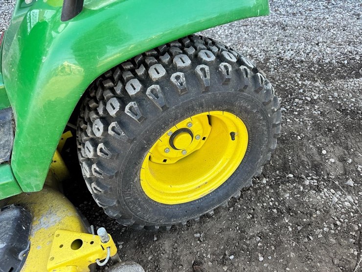 john-deere-x580-image-13
