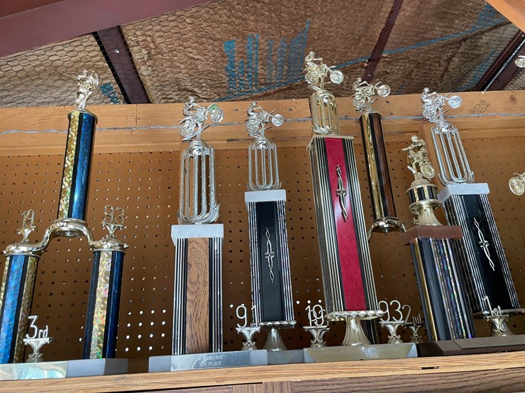 #9255-•-trophies-shelf-image-9