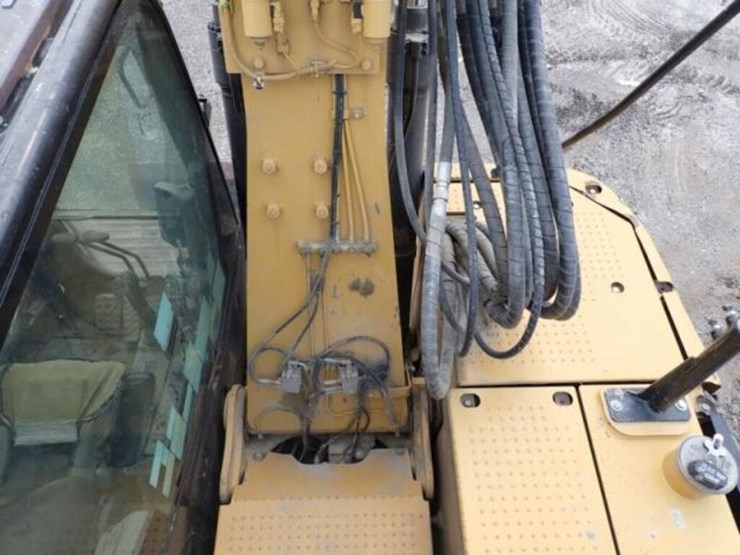 2017-caterpillar-315fl-image-74