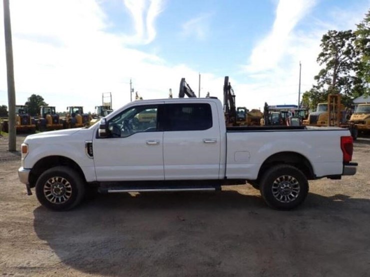 2020-ford-f250-xlt-image-8