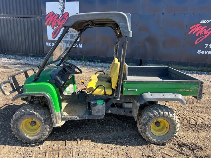 john-deere-gator-image-3