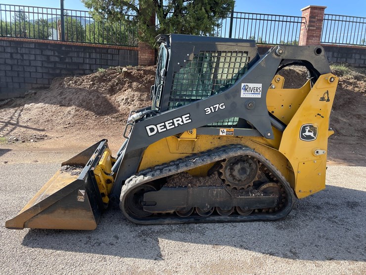 #9151-•-skidsteer-image-2