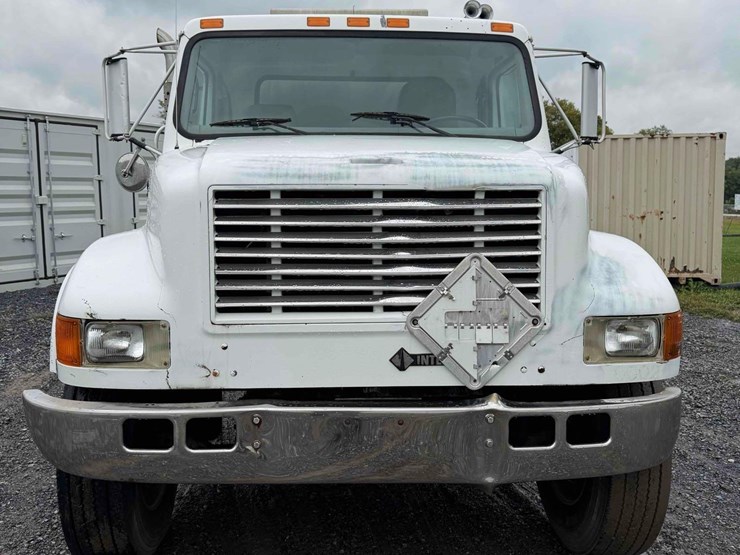 2000-international-4900-image-8